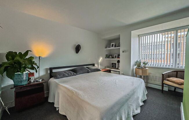 Studio, 1 bath, $1,750, Unit UNIT S414