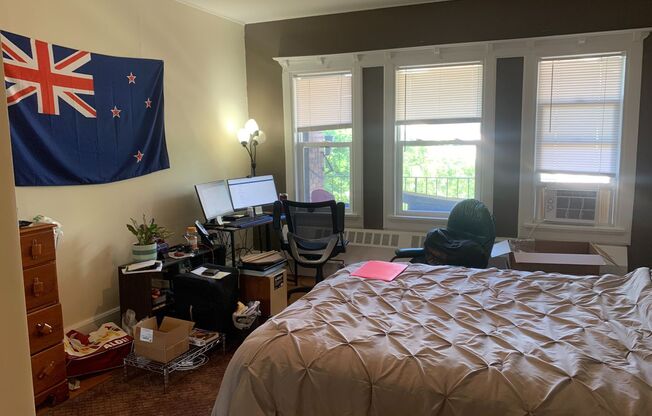4 beds, 2 baths, $2,395, Unit 9