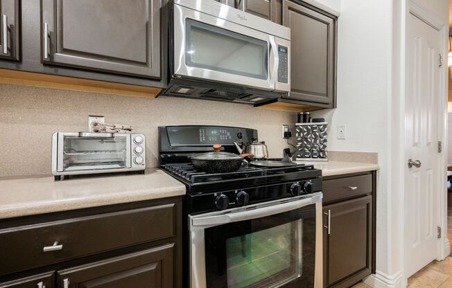 Beautiful 3 Bedroom Home In the Southwest