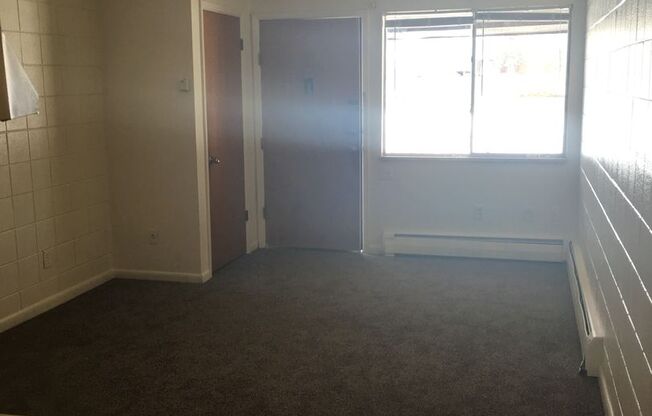 1 bed, 1 bath, $925, Unit 1944