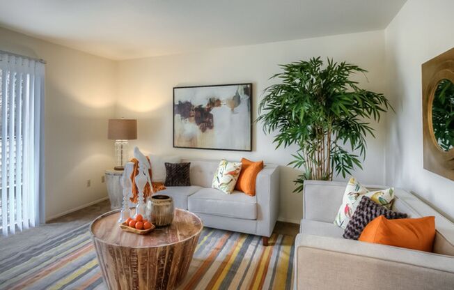 2 beds, 1 bath, 800 sqft, $1,700, Unit #305A