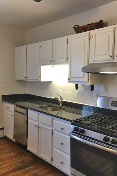 2 beds, 1 bath, 800 sqft, $2,450, Unit 252