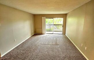 2 beds, 1 bath, $1,400, Unit D213