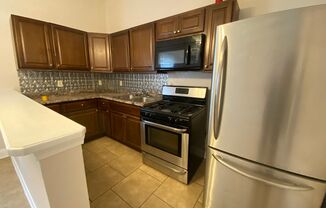 3 beds, 2 baths, 1,300 sqft, $1,950, Unit Unit 622