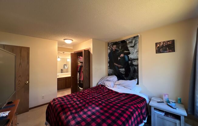 1 bed, 1 bath, $895, Unit A1523-A