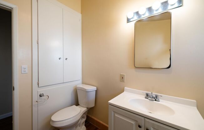 2 beds, 1 bath, 772 sqft, $2,595, Unit 530-4