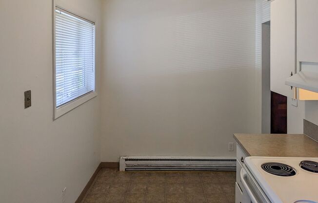 1 bed, 1 bath, $1,025, Unit 01