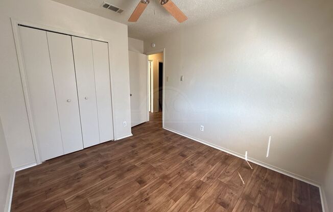 3 beds, 2 baths, $1,025