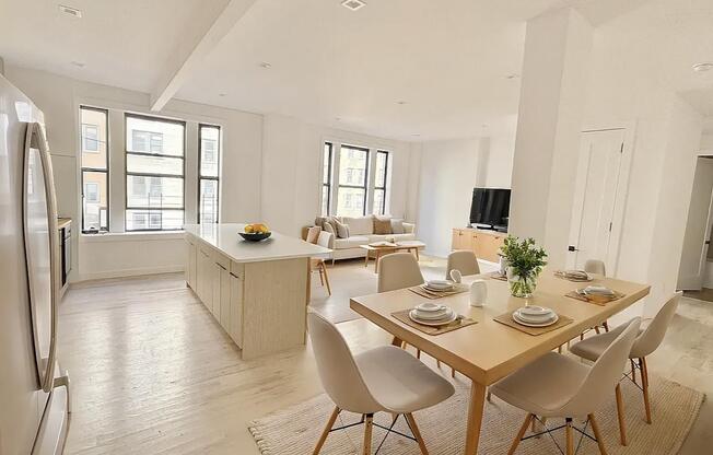 251 W 92 ST