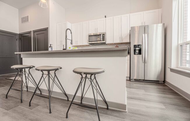 1 bed, 1 bath, 725 sqft, $1,610, Unit A111