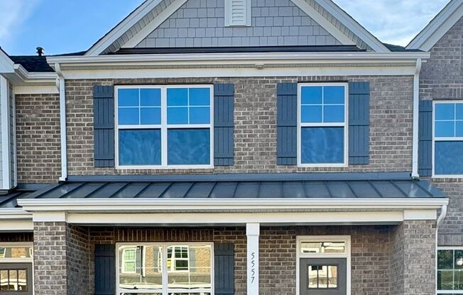 Beautiful, New Constuction Townhome Close to Harrisburg