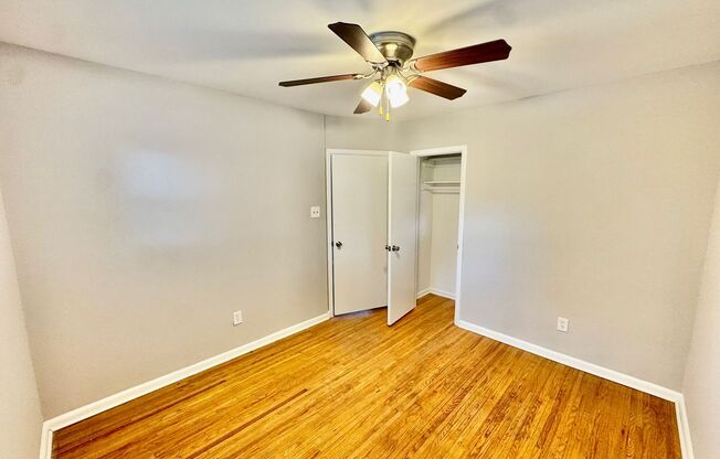 3 beds, 1 bath, $2,495