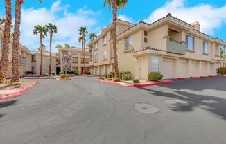 BEAUTIFUL 1ST FLOOR CONDO IN FANTASTIC SW LOCATION!