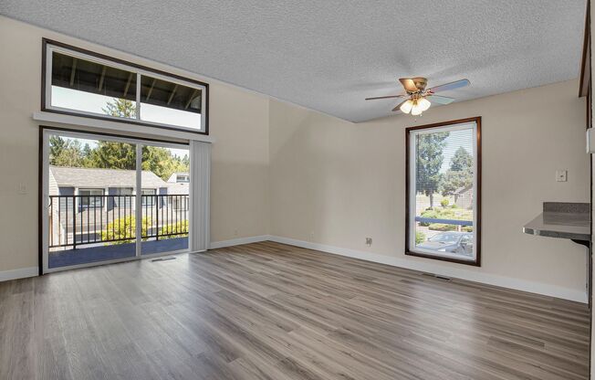 2 beds, 1.5 baths, 1,050 sqft, $2,049, Unit 214-772A