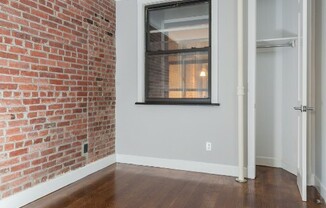 434 W 52nd St