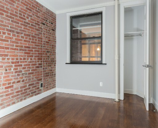 2 beds, 1 bath, $4,895, Unit 8