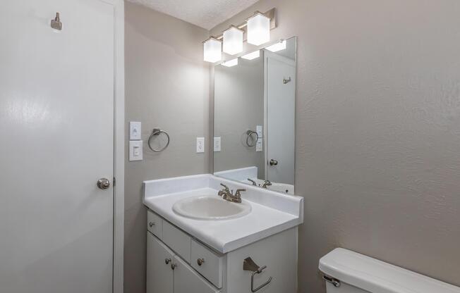 1 bed, 1 bath, 616 sqft, $1,060