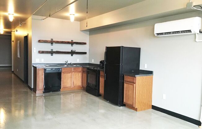 1 bed, 1 bath, 846 sqft, $925, Unit 205