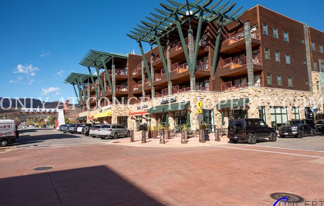 3 beds, 2 baths, 1,150 sqft, $2,799, Unit 220