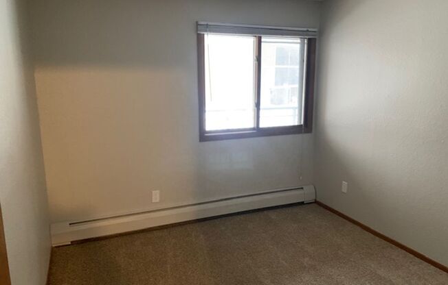 2 beds, 2 baths, 976 sqft, $1,595, Unit 3900214-PR