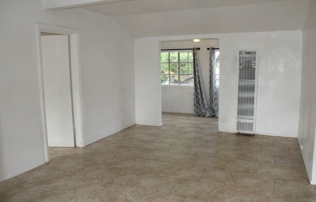 1 Bedroom, 1 Bathroom House in Antioch with Washer/Dryer and Small Bonus Room!
