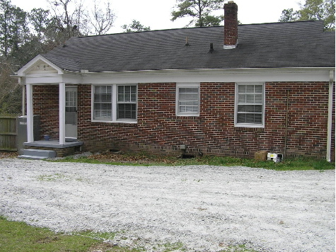 3 beds, 2 baths, $1,500