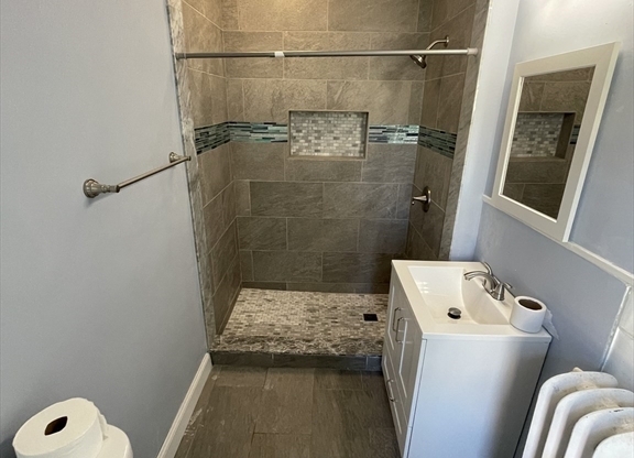 Studio, 1 bath, 238 sqft, $1,299, Unit 3