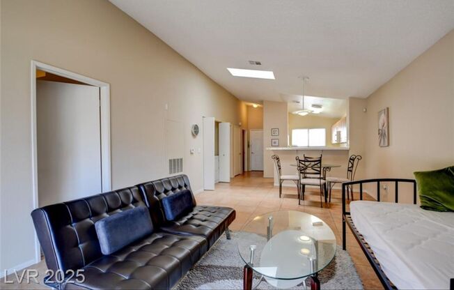 ONE STORY UNIT WITH Oversized 2-Car GARAGE