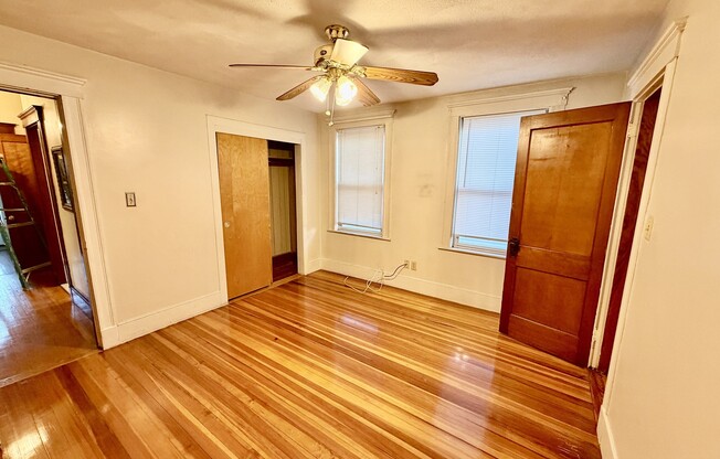 2 beds, 1 bath, 1,200 sqft, $2,600, Unit 1