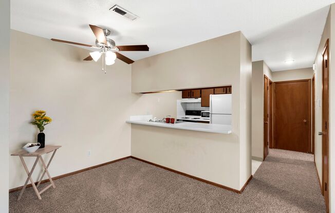 1 bed, 1 bath, 675 sqft, $849, Unit 4301-34