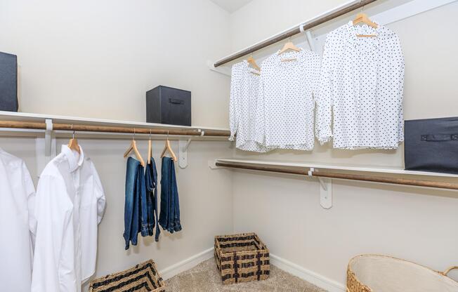 2 beds, 2 baths, 1,240 sqft, $1,905