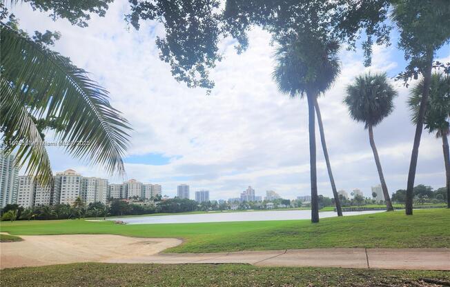 3375 N COUNTRY CLUB DR