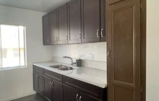 1 bed, 1 bath, 785 sqft, $1,875, Unit 7