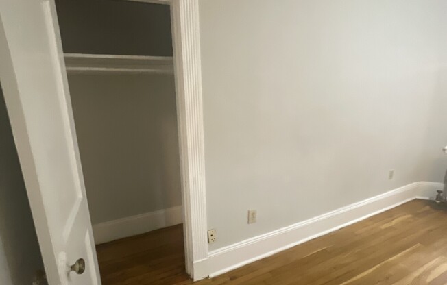Studio, 1 bath, $2,350, Unit 18