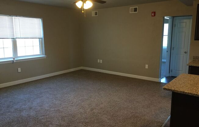 2 beds, 1 bath, $1,250