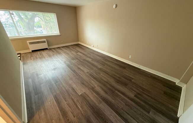 Studio, 1 bath, 400 sqft, $850, Unit #318
