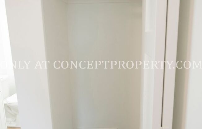 1 bed, 1 bath, 402 sqft, $1,049, Unit 522- (10)