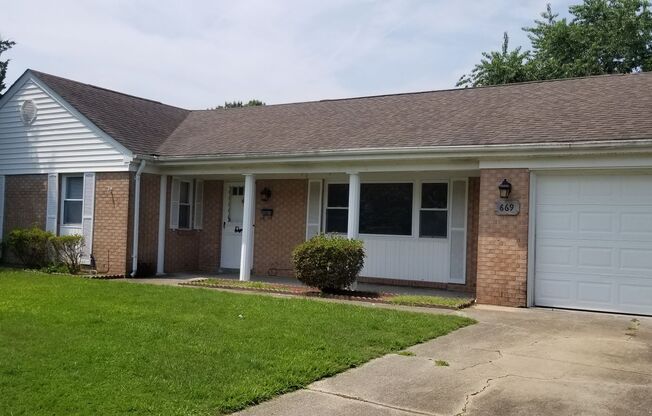 3BR 2BA Brick Ranch Pembroke Meadows