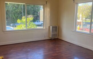 Studio, 1 bath, 457 sqft, $1,300, Unit 07