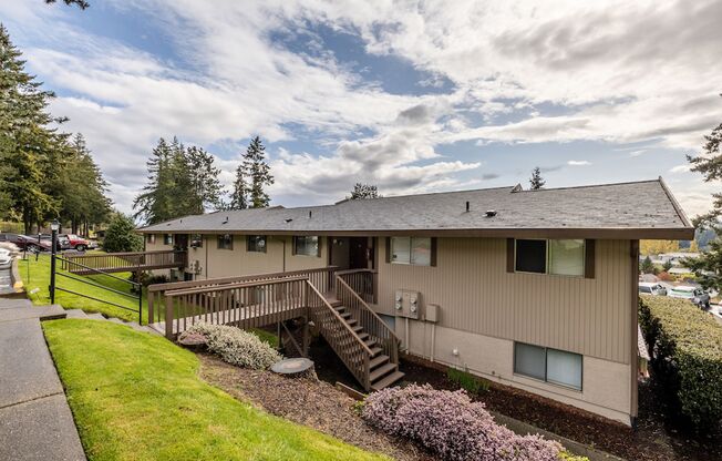 Hillsider 50 Apartments