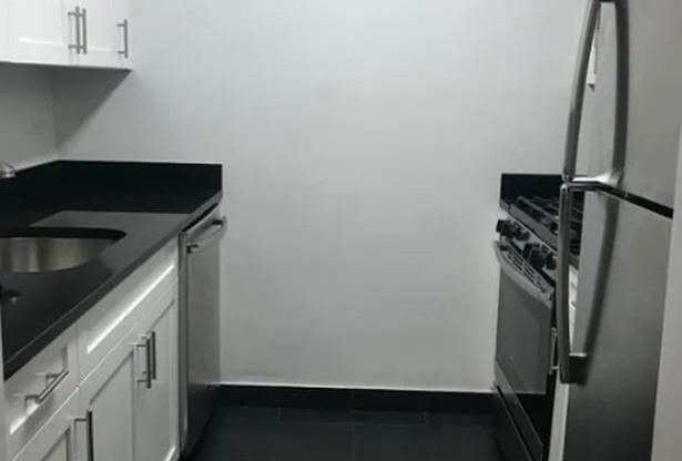 2 beds, 1 bath, 565 sqft, $4,850, Unit 9E