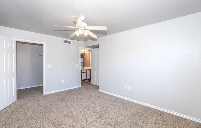 1 bed, 1 bath, 741 sqft, $1,099