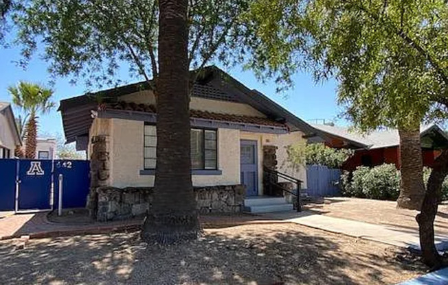 638-644 E. 4th St. ( 634, 642, 644 )