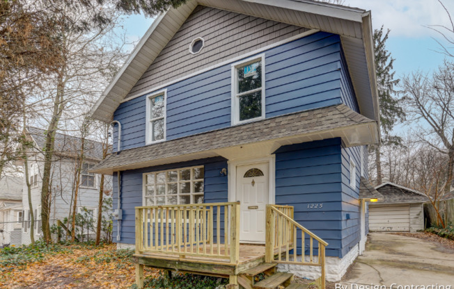 1225 ALAMO AVE