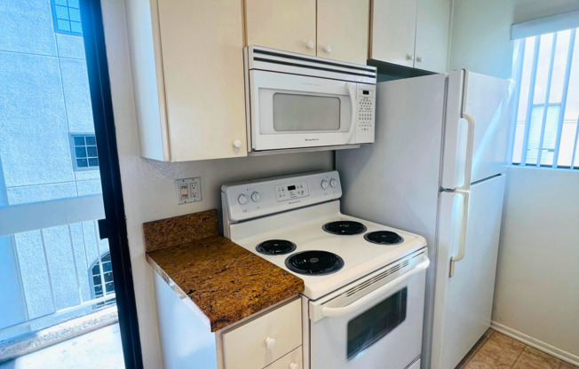 Studio, 1 bath, 500 sqft, $2,095, Unit 304