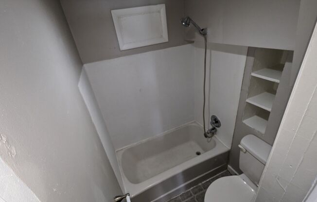 Studio, 1 bath, 500 sqft, $550, Unit Unit #3