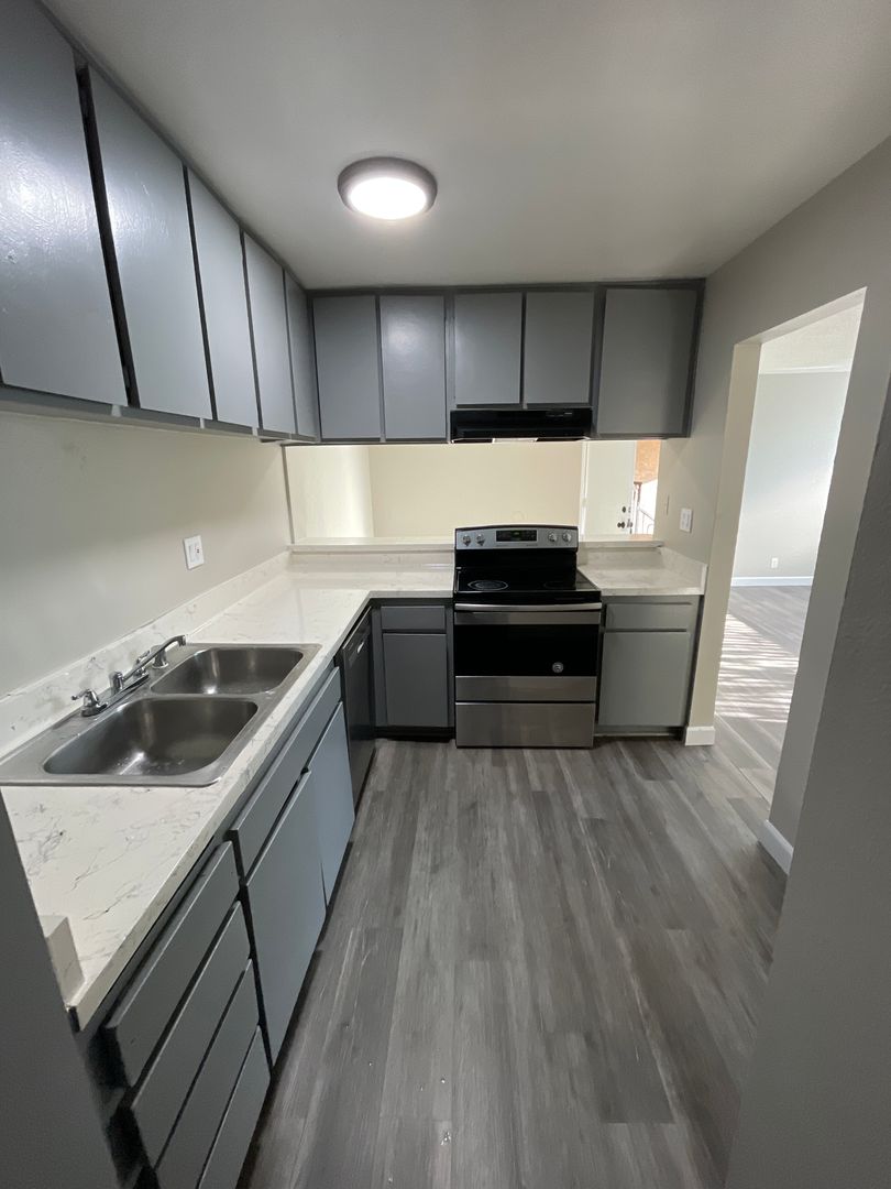 1275 E Date St.