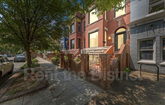 1940 1 ST NW