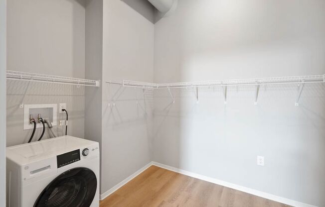 1 bed, 1 bath, 625 sqft, $1,300, Unit 1312