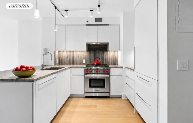 1 bed, 1 bath, 842 sqft, $7,800, Unit 7K